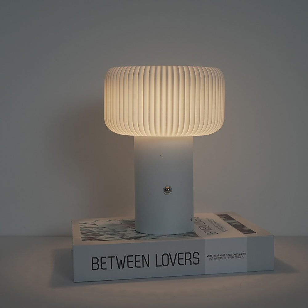 CozyGlow Light - Elegante LED Tischleuchte im Pilzdesign
