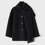 Brynora | Stilvolle Winterjacke mit integriertem Schal in Schwarz