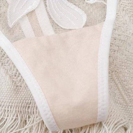 Blumenset Unterwäsche