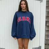 Damen Varsity Sweatshirt in Marineblau mit Roten Buchstaben