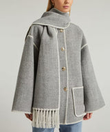 Kurze Wickeljacke mit Schalkragen in Grau