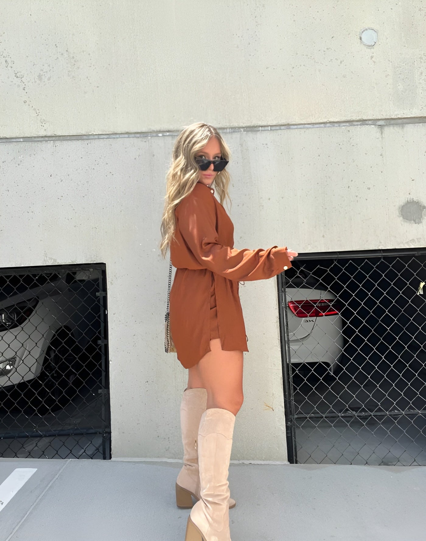 Jessica | Trendy Satin Design Frau Romper Kleid