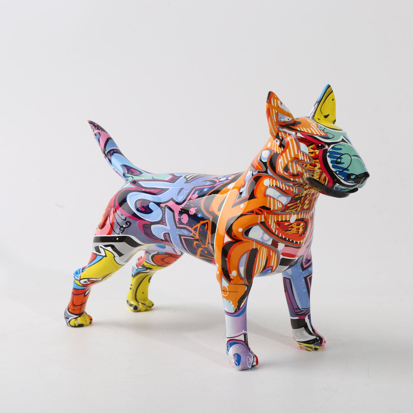 Graffiti bemalte Bullterrier Hund Kunstskulptur
