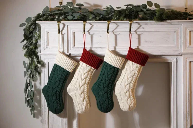 Großer Kabelgestrickter Weihnachtsstrumpf - 13 Farben