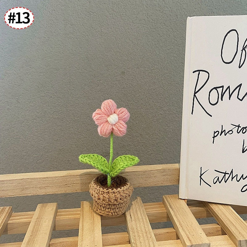 Handgefertigte Häkelblumentopf-Dekoration