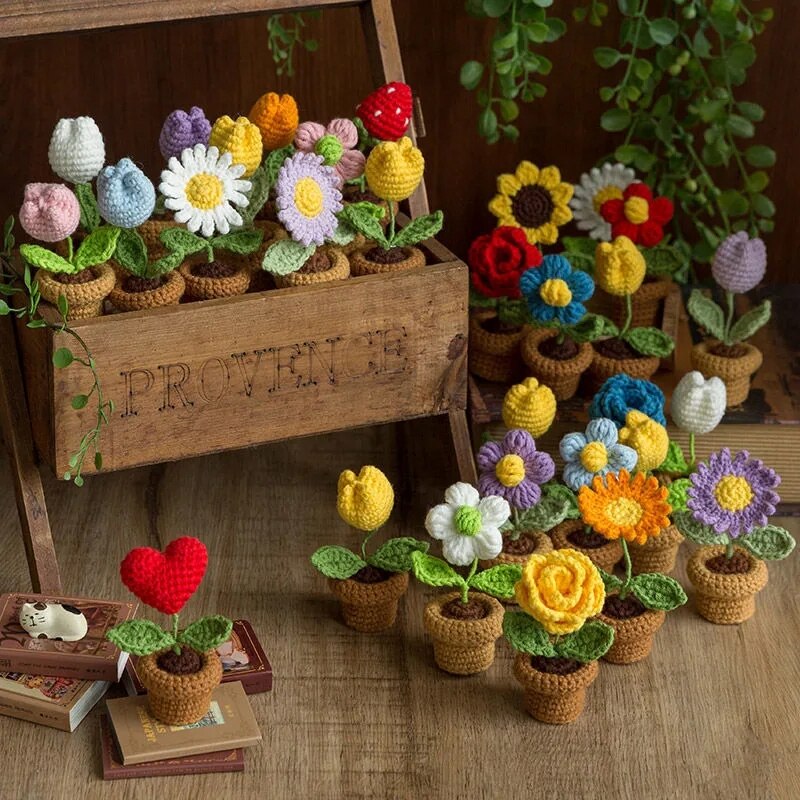 Handgefertigte Häkelblumentopf-Dekoration