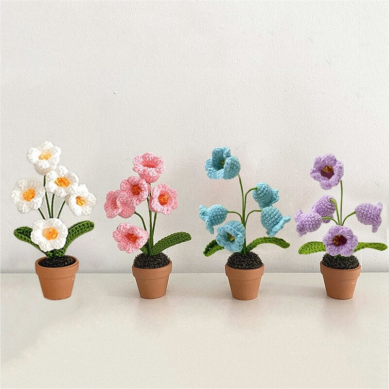 Handgefertigte Häkelblumentopf-Dekoration