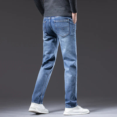 VERNER - GERADE GESCHNITTENE JEANS