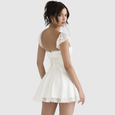 Kira | Viereck Ausschnitt mit Spitze Mini Dress