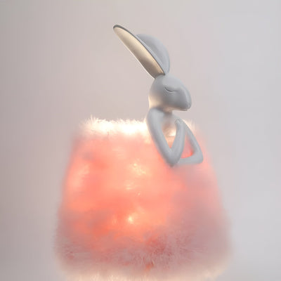 FluffRabbit Lampe - Elegante Kaninchen Tischlampe mit Feder