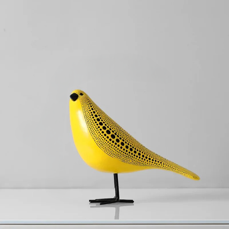 Kusama inspirierte Ornament-Kollektion