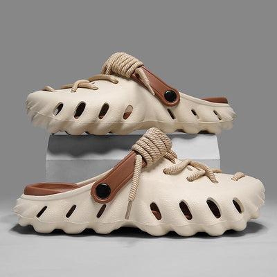 GUSTAV - CLOGS MIT DEKORATIVEN SCHNÜRSENKELN