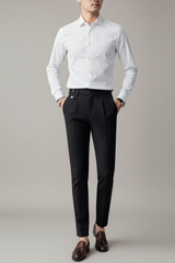 Theodore | Slim-Fit Bundfalten Anzughose in Schwarz