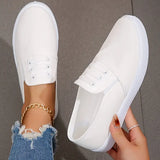 Neva | Slip On Leichte Flache Weiche Sohle Canvas Schuhe in Milchig