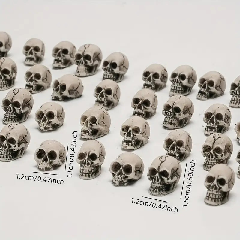 Mini-Skulpturen-Set – 30/50/100 Figuren für Halloween und Gartendekoration