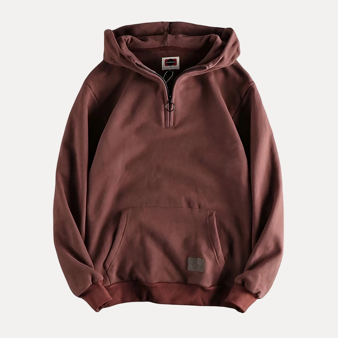 Minimalistisches Hoodie mit Halbzip und Tasche
