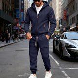 Herren nan sportliches Cargo-Jogging-Set mit Kapuzenjacke, durchgehendem Reißverschluss und funktionalen Mehrzwecktaschen Drune in Navyblau