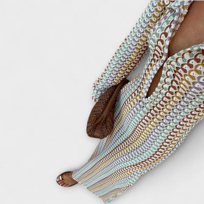 Eliora – Maxikleid mit V-Ausschnitt und Urlaubsflair