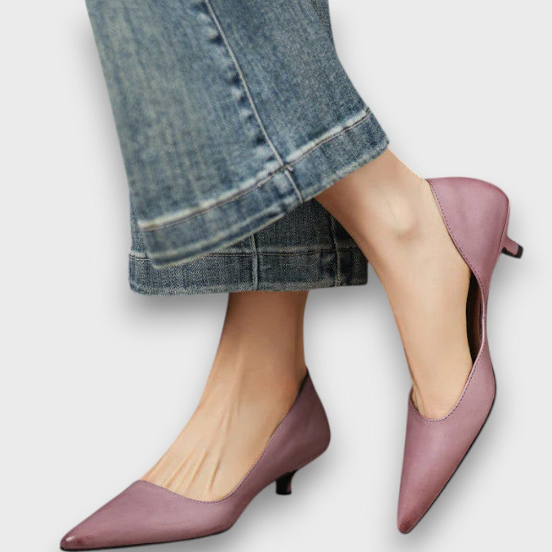 Veyra – Lederschuhe mit Kitten-Heel