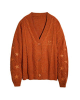 Damen nan großzügiger Grobstrick-Cardigan mit Zopfmuster, V-Ausschnitt und Sternstickereien Drune in Orange