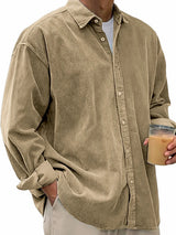 Herren nan langärmliges Oversize-Cordhemd mit Hemdkragen und durchgehender Knopfleiste Drune in Khaki