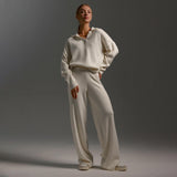 Damen Lounge Set mit Weitbein Hose und Polo Pullover in Weiß