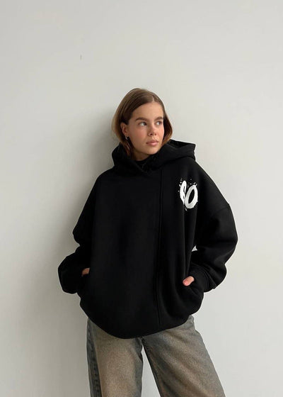 Oversized Hoodie mit abstraktem Rückendruck – Urban, Cozy & Ausdrucksstark