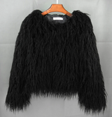 Edith | Damen Einzigartige Flauschige Winterjacke in Schwarz