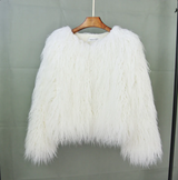 Edith | Damen Einzigartige Flauschige Winterjacke in Weiß