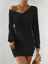 Geripptes Strick-Minikleid in Black