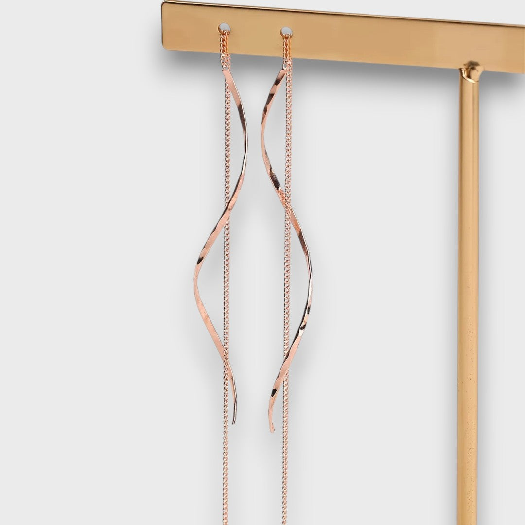 Elwira – Lange Ohrringe mit Wellenform