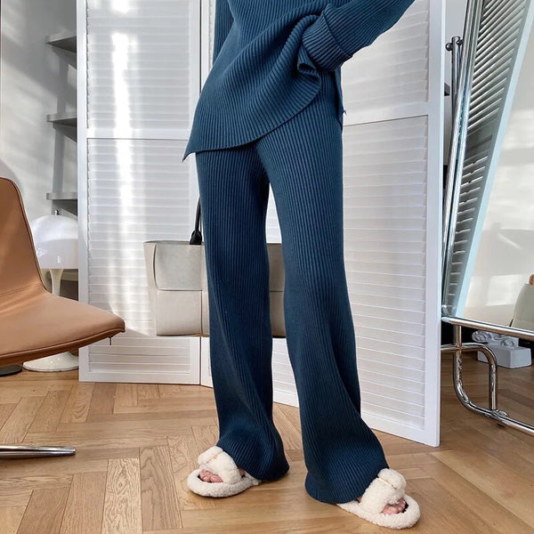 Gestricktes Set in zwei Teilen