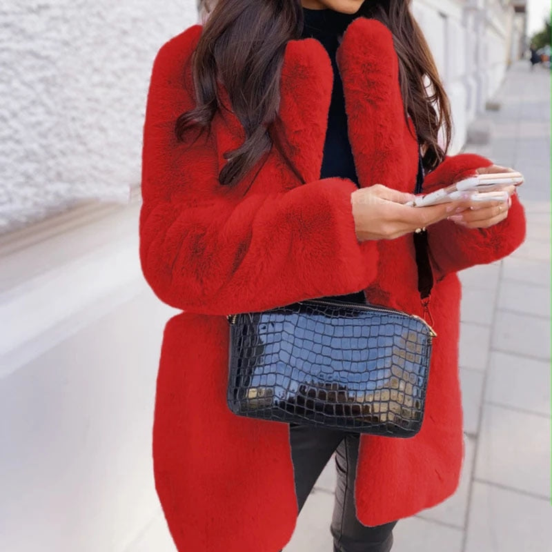 Astrid - Charakterstarke Jacke mit Kunstfell