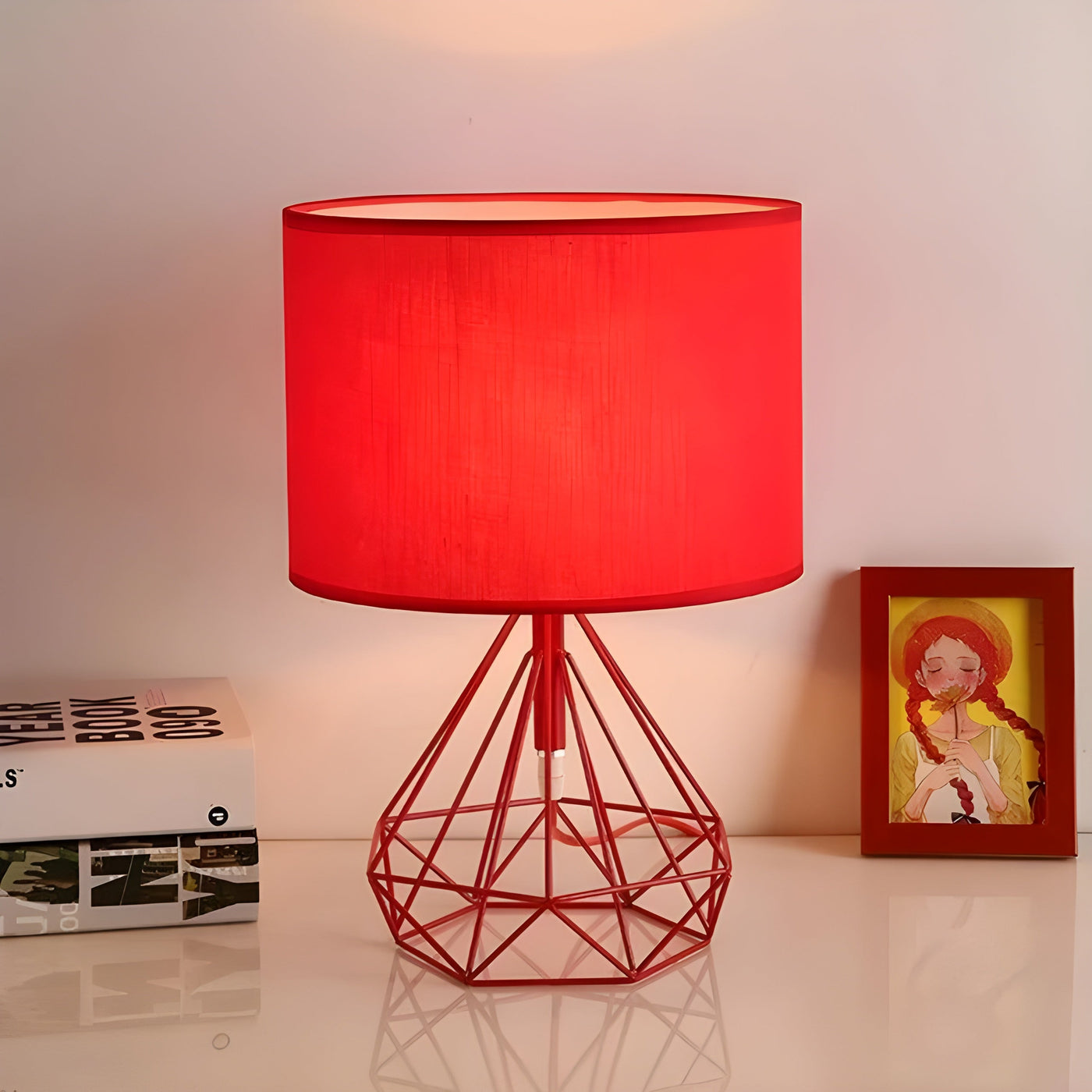 SkandiShade Lamp - Dekorative Tischlampe im skandinavischen Design