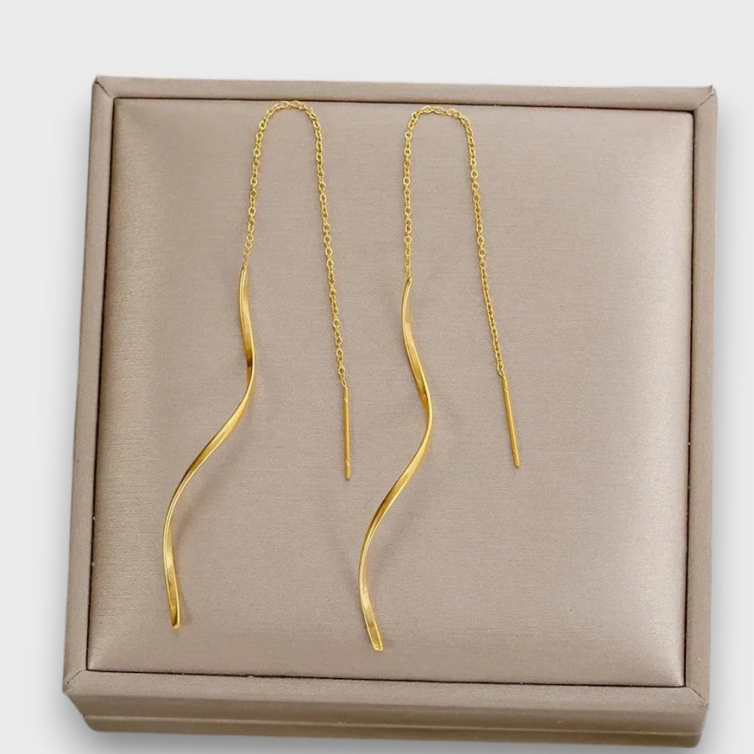 Elwira – Lange Ohrringe mit Wellenform