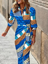Leila - Elegantes Partykleid mit Spitzendetails in Blau