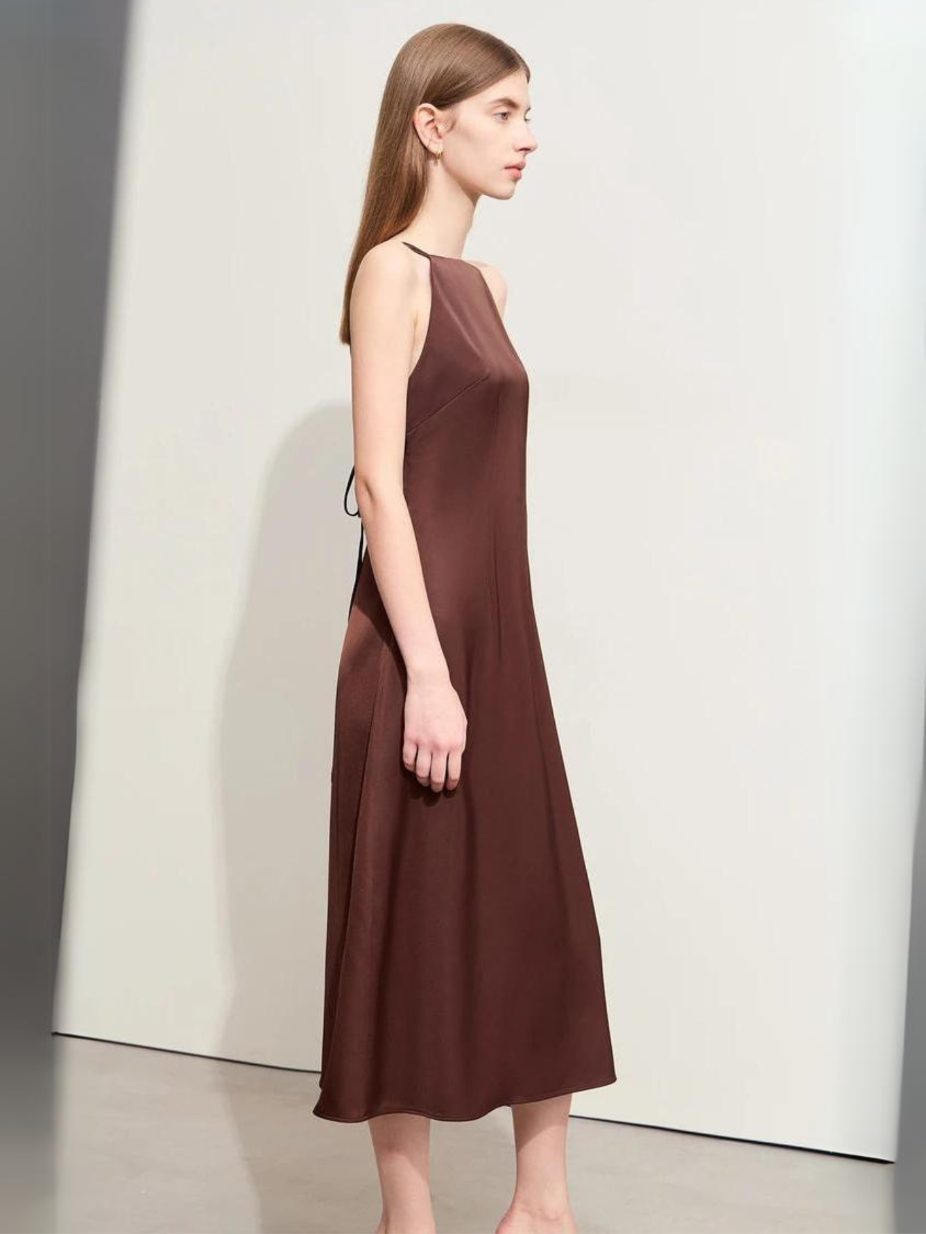 Satin Halterneck Midikleid