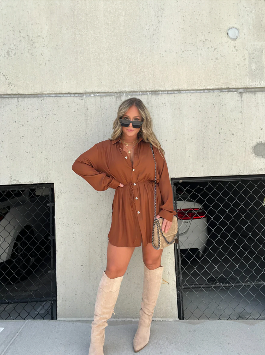Paloma - Schulterfreier Satin Jumpsuit