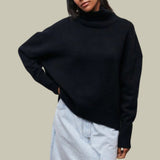 Stefanie | Locker Geschnittener Rollkragenpullover für Damen in Schwarz