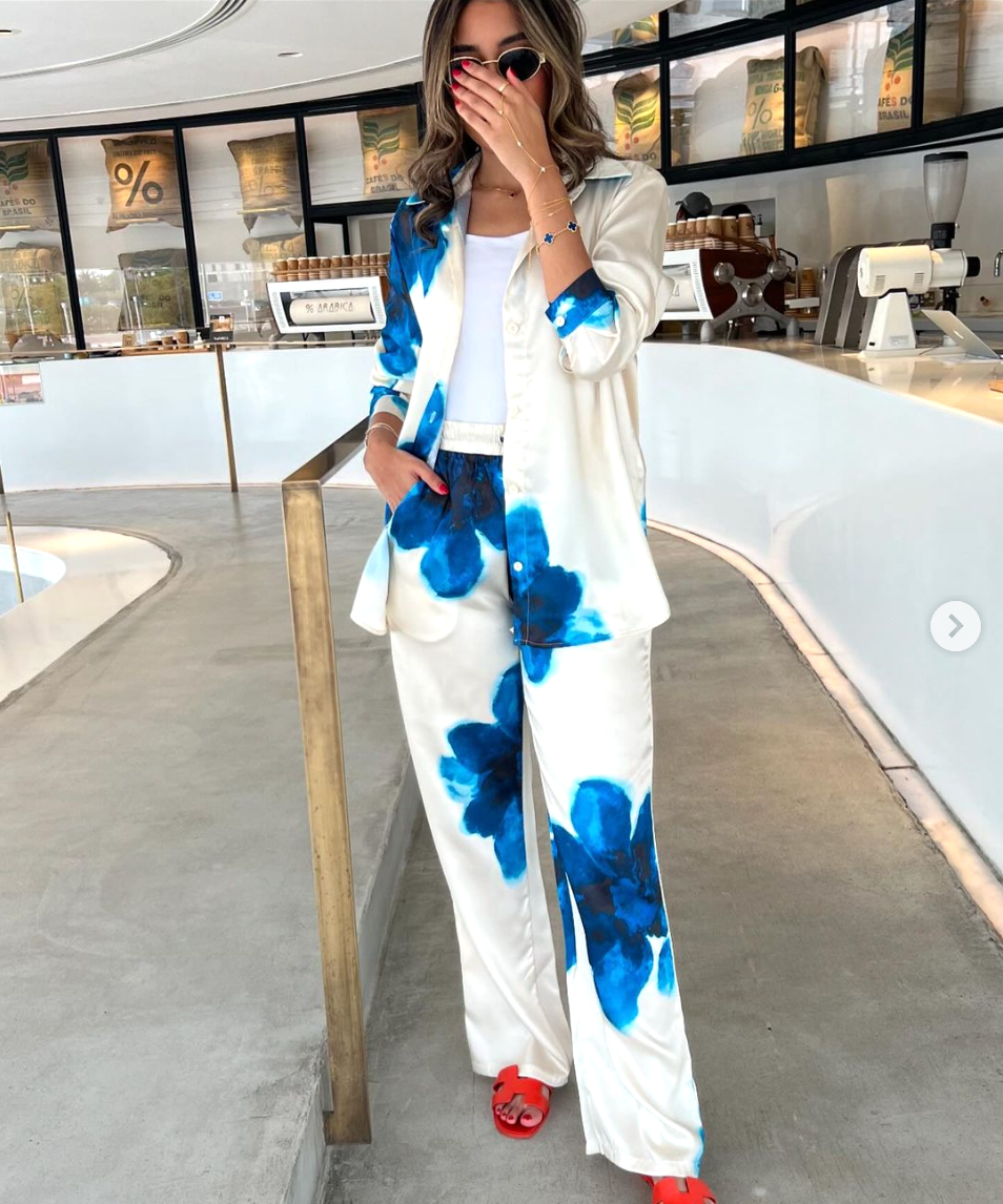 Alessandra - Blumen-Satinhose mit hohem Bund