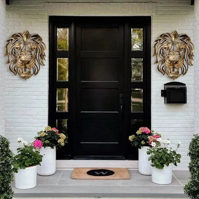 Seltene Entdeckung - Große Löwenkopf Wandkunstskulptur aus goldenem Harz