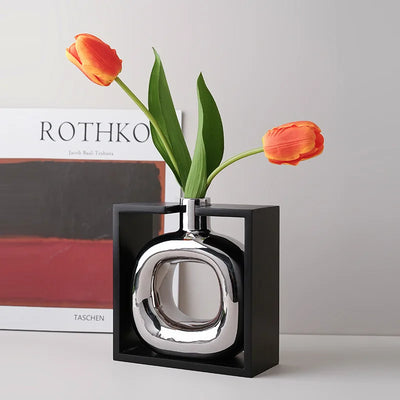 Silberne Hohe Ausgeschnittene Vase