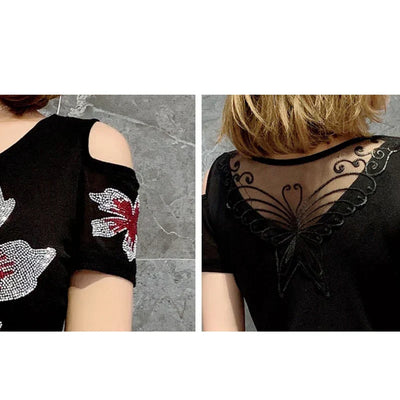 Schulterfreies, dehnbares, schmal geschnittenes T-Shirt aus Mesh im koreanischen Stil