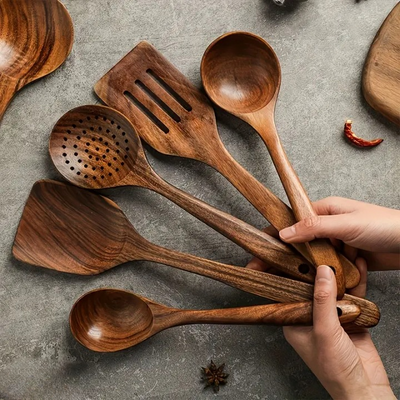 Tevara | 5-teiliges Küchenutensilien-Set aus Teakholz