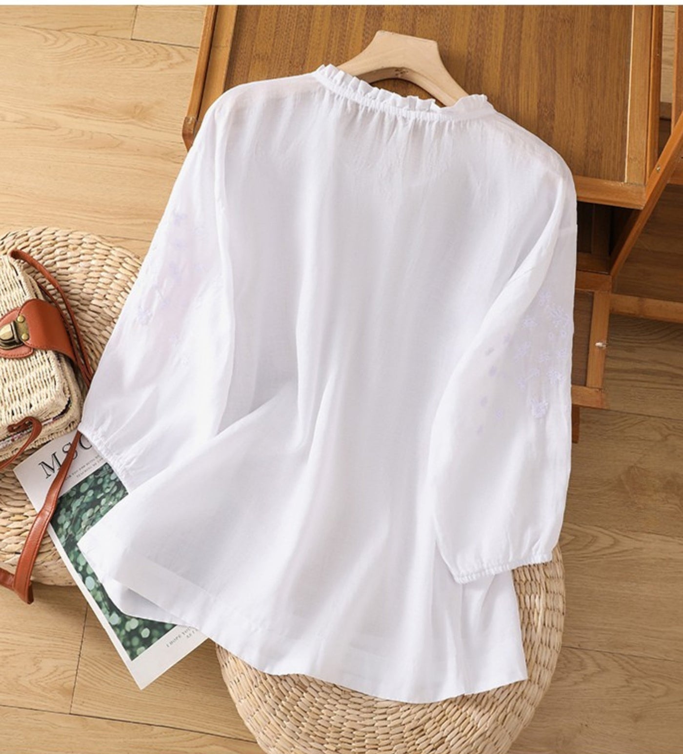 Kissina – Bestickte Bluse Aus Baumwollleinen