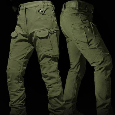 Wasserdichter Thermoanzug für Angler bei kaltem Wetter