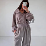 Vancouver™ Sweat-Jumpsuit mit Stehkragen und definierter Taille in Hellgrau