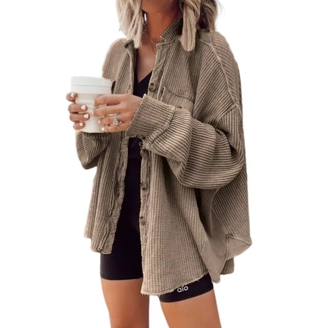 Megan - Knopf-Strickjacke