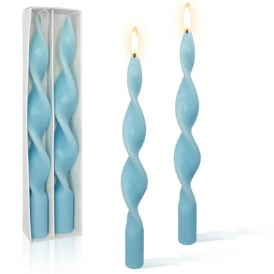 Zweiteiliges Set gedrehter tapered Kerzen