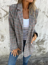Basia – Stilvoller Winter Blazer Im Karomuster in Braun
